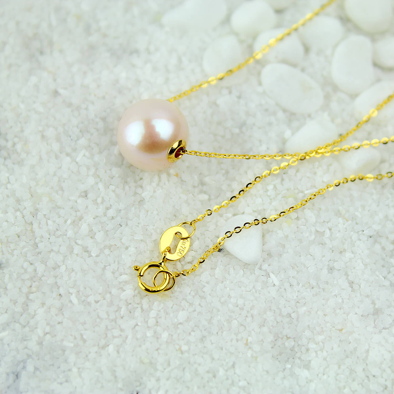 Freshwater Pearl Gold Necklace