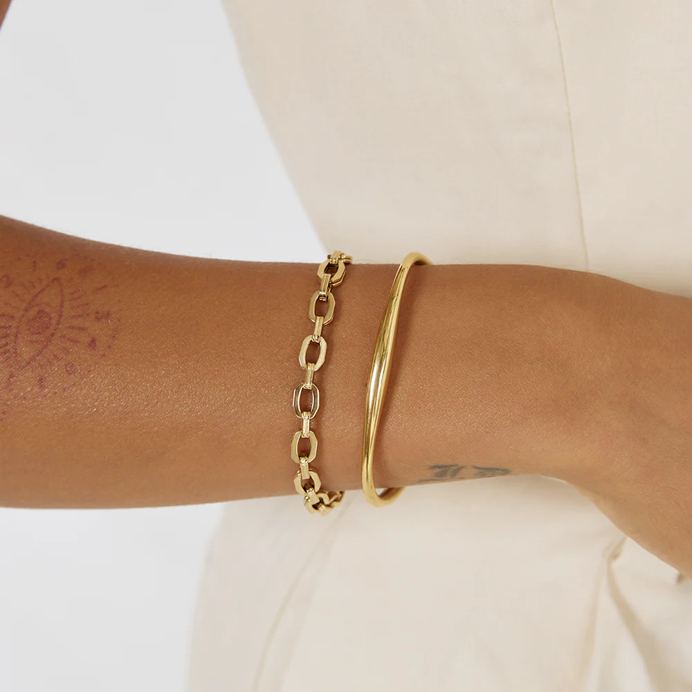 Women’s Wavy Gold Bracelet