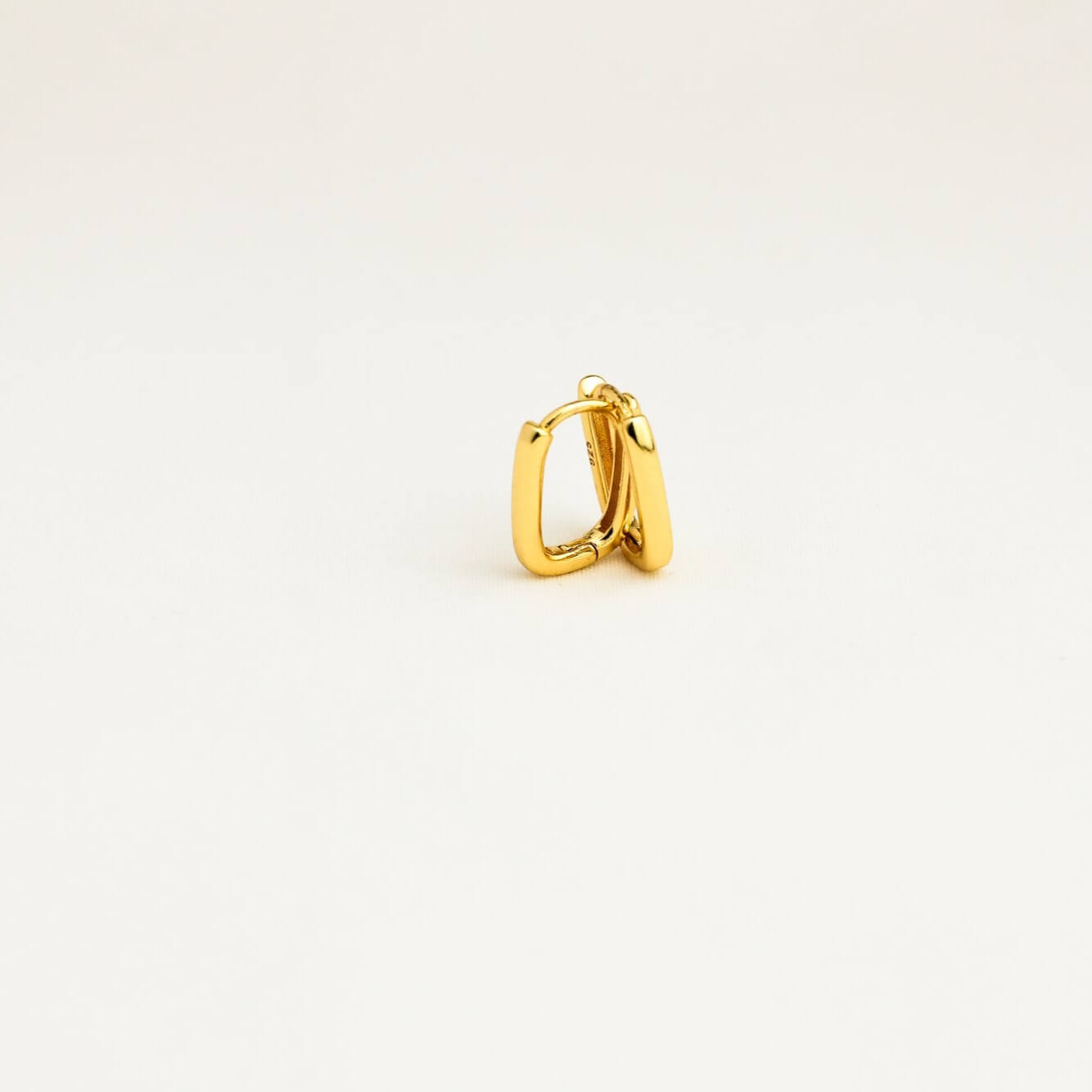 Rectangle Drop Hoops gold