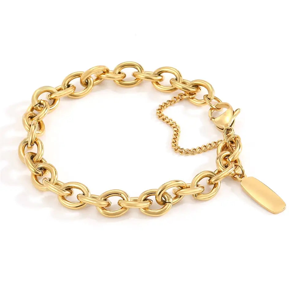 Chunky gold chain bracelet