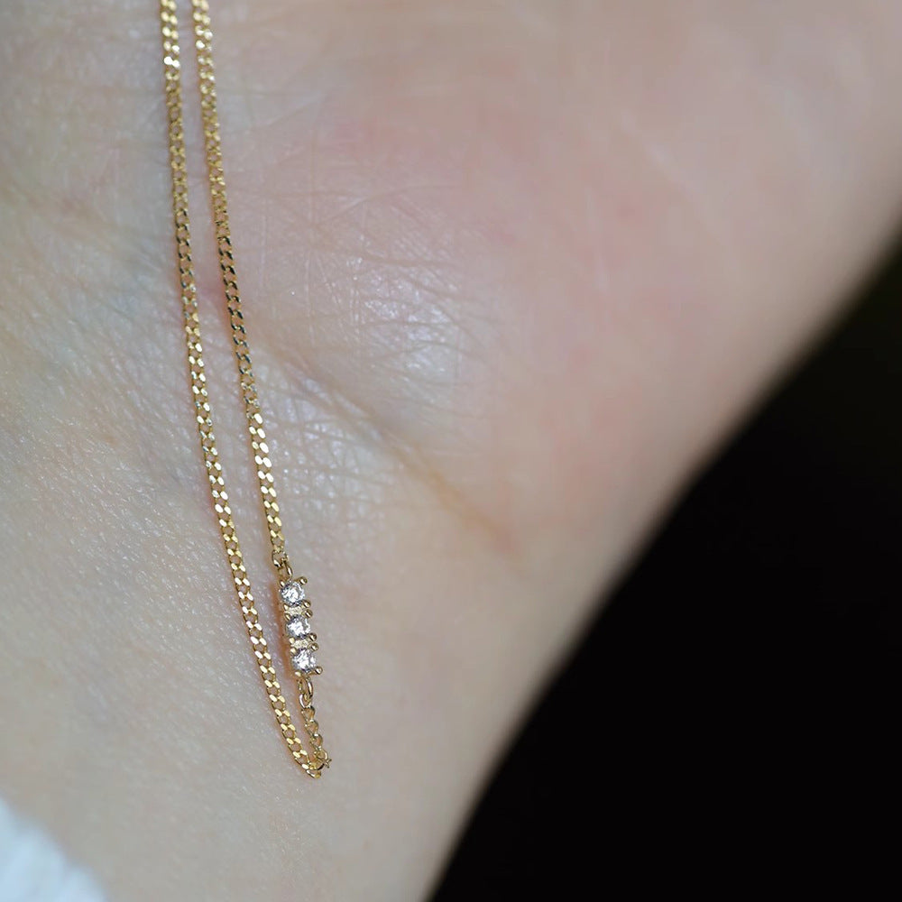 Gold Chain bracelet with 3 stones