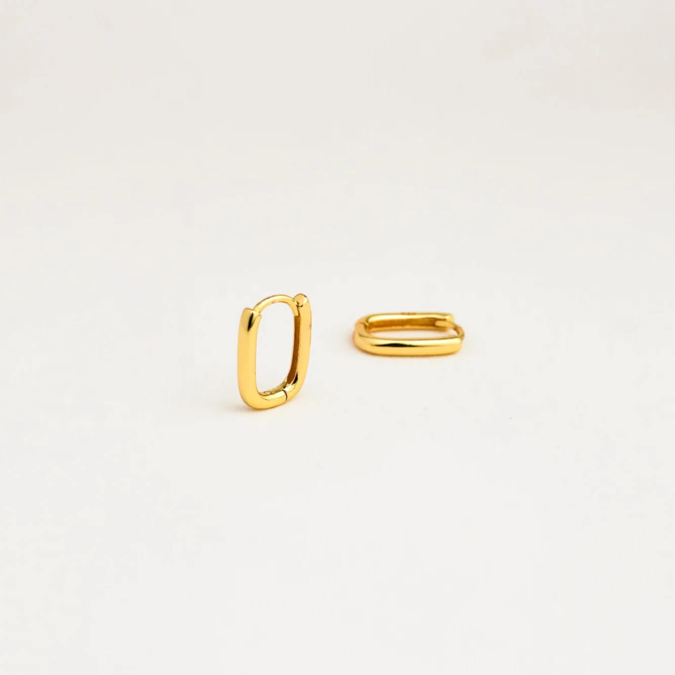 Rectangle Drop Hoops gold